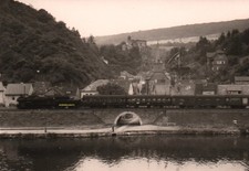 Foto Dampflok 38.10-40 (Wittebleche + Wannentender) in Runkel/Rhein ~1965, 6x9cm