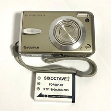 FUJIFILM FinePix F30