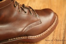 Weiße braune Leder Derby