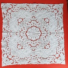 Mitteldecke / Madeira Spitze / 80x80 cm  / ein echter /Hingucker