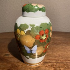 Nymphenburg Deckelvase