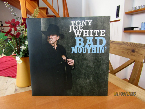 Tony joe white - white, "bad