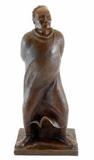 Bronzestatue nach Ernst Barlach -  Der Spaziergänger 1912, signiert