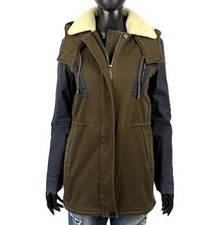 Lacoste Damen Mantel Grün