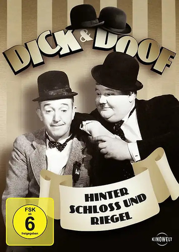 Dick doof hinter schloss - &,