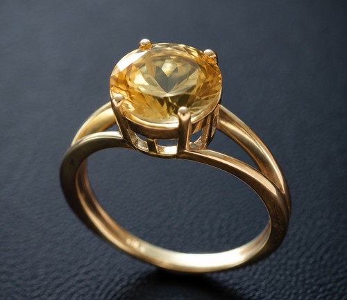 Goldring mit hellem - hellem, citrin