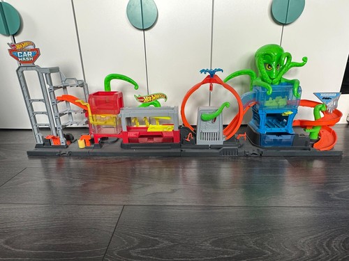 Hot wheels hby96 city color - hot,