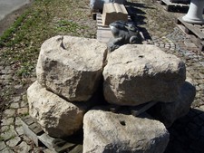 Granit- Quellstein Gelb