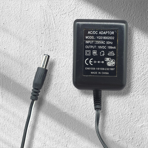 Adaptor netzteil model - ac/dc,