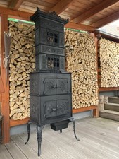 Ofen, gusseiserner antiker Ofen, Von J. J. Jung ca. 1885-1890