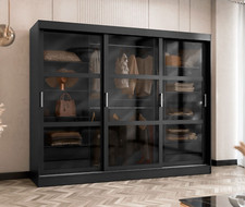 Kleiderschrank mit Schubladen
