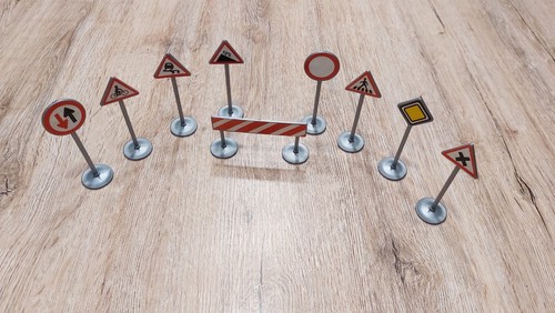 Verkehrsschilder - 9,
