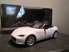 1 : 18 Mazda MX-5 RHD  +Käfig