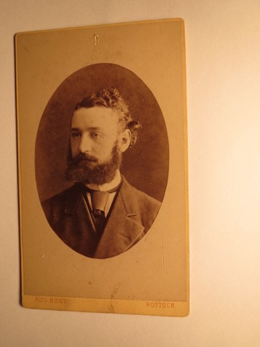Max stubenrauch als mann mit - max,