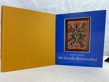 Alte bemalte Bauernmöbel