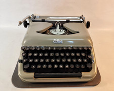 DDR Reiseschreibmaschine Schreibmaschine Erika Modell Mod. 10 Koffer 50er