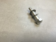 Suzuki VS1400 INTRUDER VX51L CHROMSCHRAUBE Rasten hinten Soziusrasten orig. Top