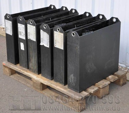 Antriebsbatterie - x,