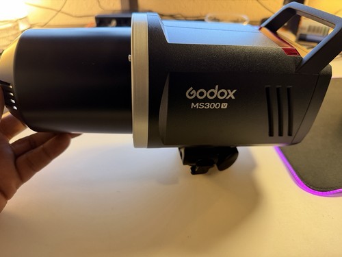 Used godox ms300v compact - used,