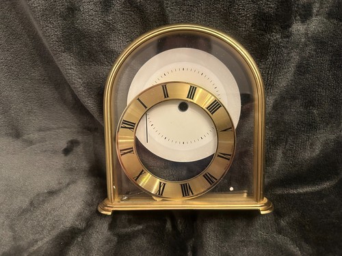 Vintage tischuhr golden - tischuhr,