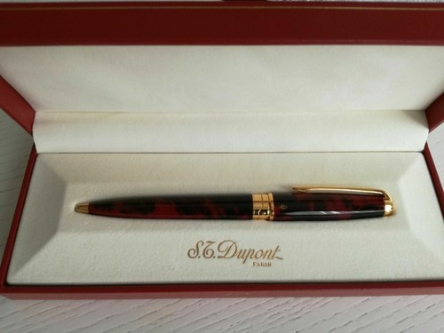 S.T.Dupont
