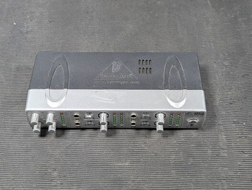 Behringer mini amp ch - amp, 4-ch