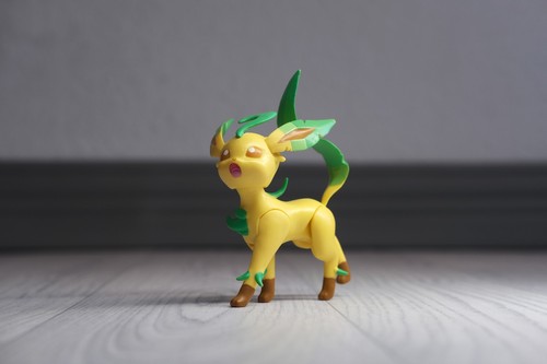 Pokemon battle figure - pokemon,