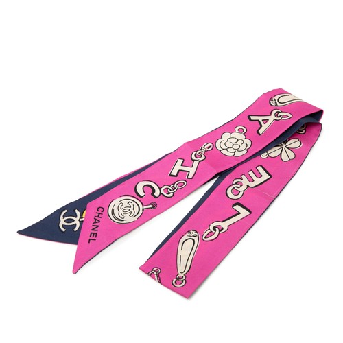 Chanel coco charms - print, silk