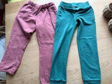 2 x Jogginghosen 128 Declathon grün Topolino altrose