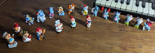 Verschiedene figuren eier - verschiedene, figuren,