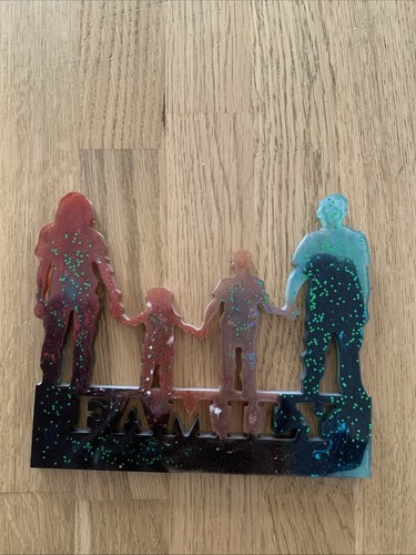 Family schriftzug und personen - und,