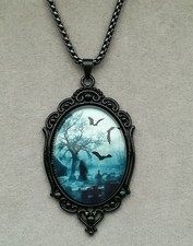 Gothic Anhänger Mit Halskette Glas Cabochon Schwarz Fledermaus Friedhof Kreuz