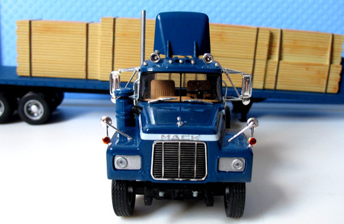 Mack truck mit - truck,