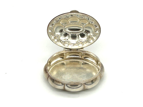 Tolle alte ovale pillendose - alte,