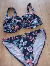Esprit Bikini Set  Bügel GR: 40  Cup: E