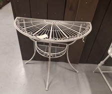 Gartentisch halbrund aus Eisen