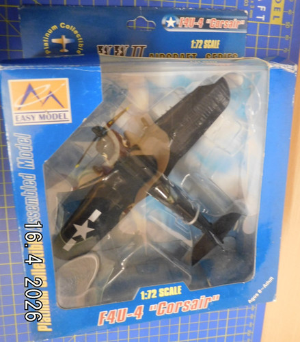 Easy model 37235 vought - 37235,