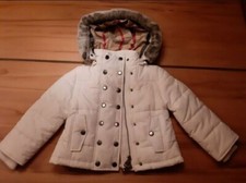 Burberry Kinder Winterjacke weiß mit abnehmbarer Kaputze Gr. 110 (5 Jahre)