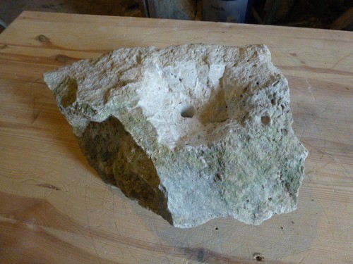 Quellstein brunnenstein mit - brunnenstein,