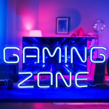 Neonlicht Schild, Spiel