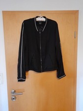 Schöne Damen-Jacke von