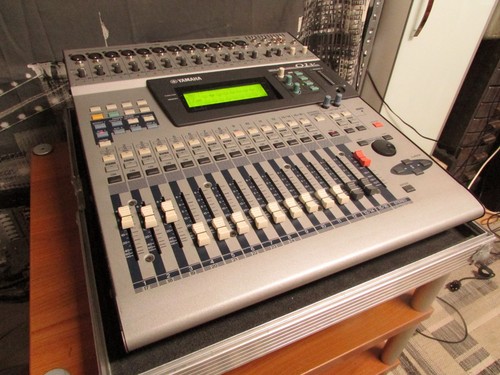Yamaha 01v digital - yamaha,