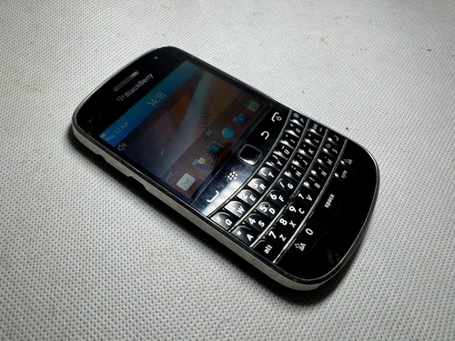 Blackberry 9900 schwarz handy - schwarz,