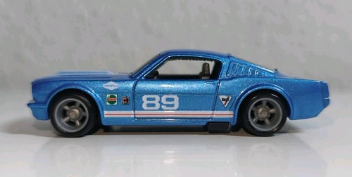 Hot wheels ford mustang 2 - hot,