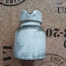 kleiner Keramikisolator ohne Halterung, Ausführung aus DDR Zeiten