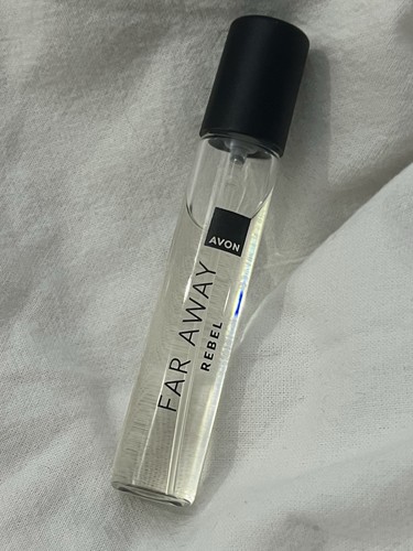 Avon far away rebel eau - avon,