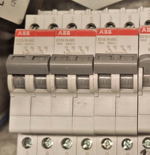 ABB e213-16-002 Wechselschalter 2pol für Hutschiene