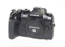 OLYMPUS OM-D E-M1 MARK II