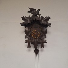 Alte große Kuckucksuhr aus