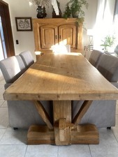 Komplettes Esszimmer in